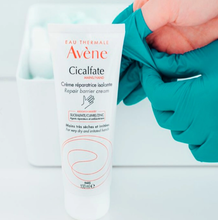 Load image into Gallery viewer, Cicalfate HAND Restorative Hand Cream