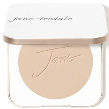 Load image into Gallery viewer, PurePressed® Base Mineral Foundation SPF 20/15 &amp; Refillable Compact
